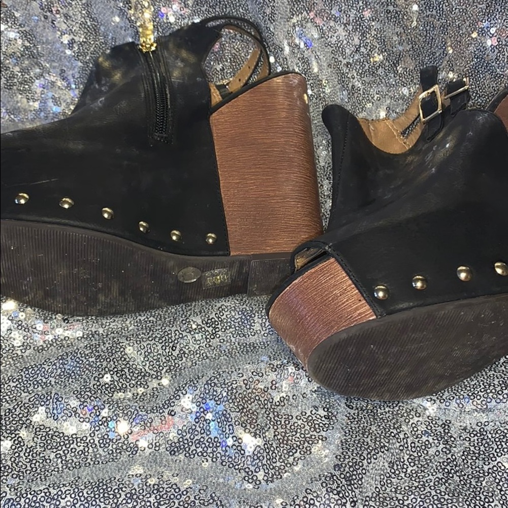 Wedges - Picture 2 of 4